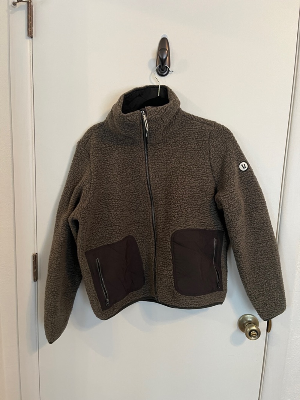 Vuori Green Sherpa Fleece Jacket with Zipper Pockets